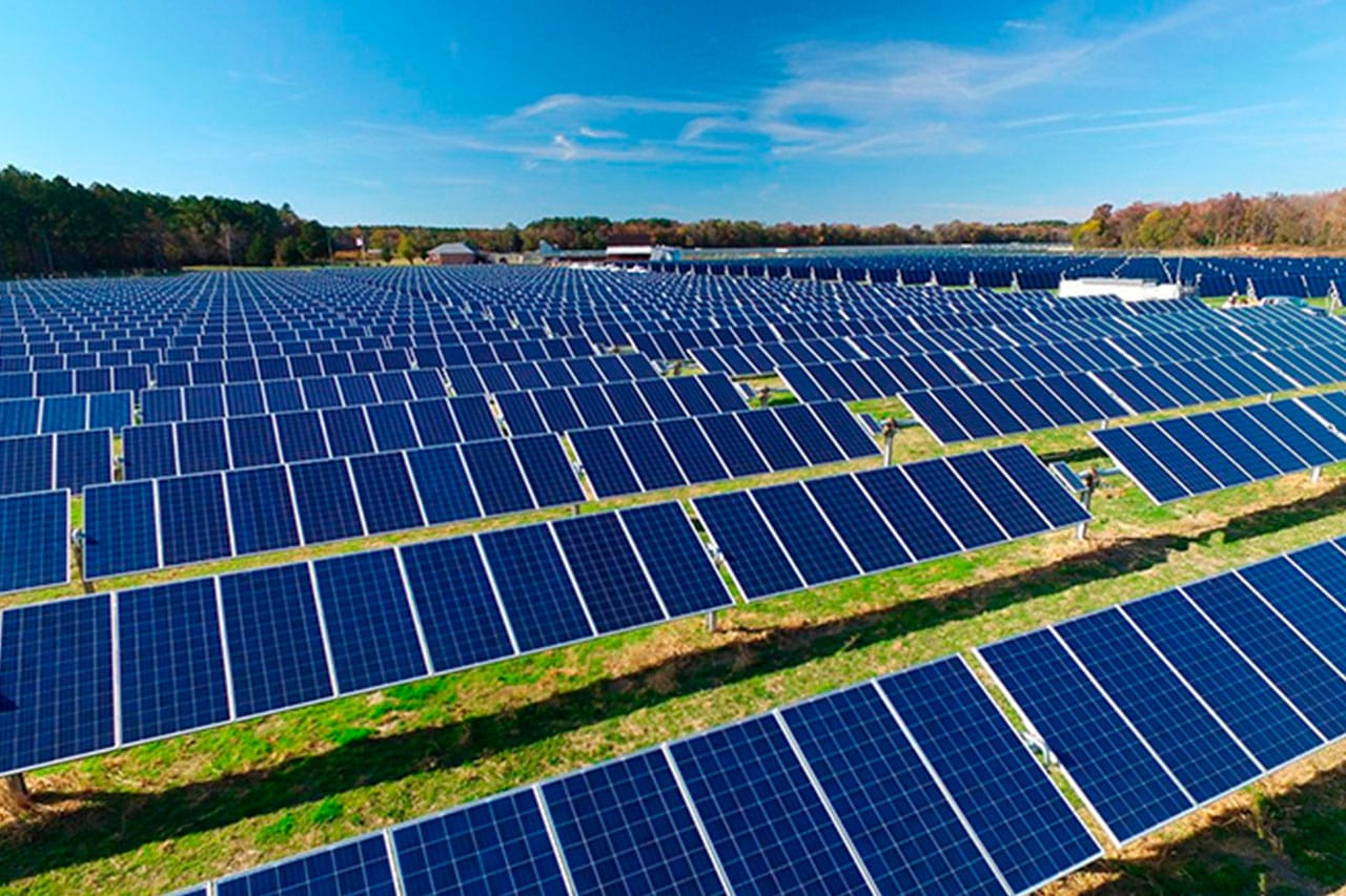 Granja agricultura paneles solares
