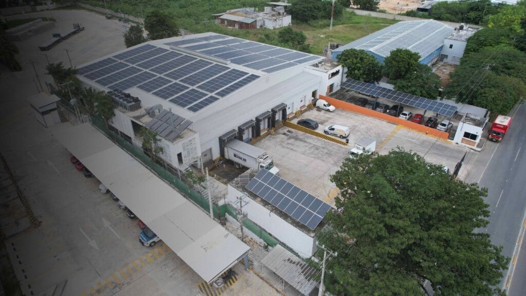 paneles solares sunnyday